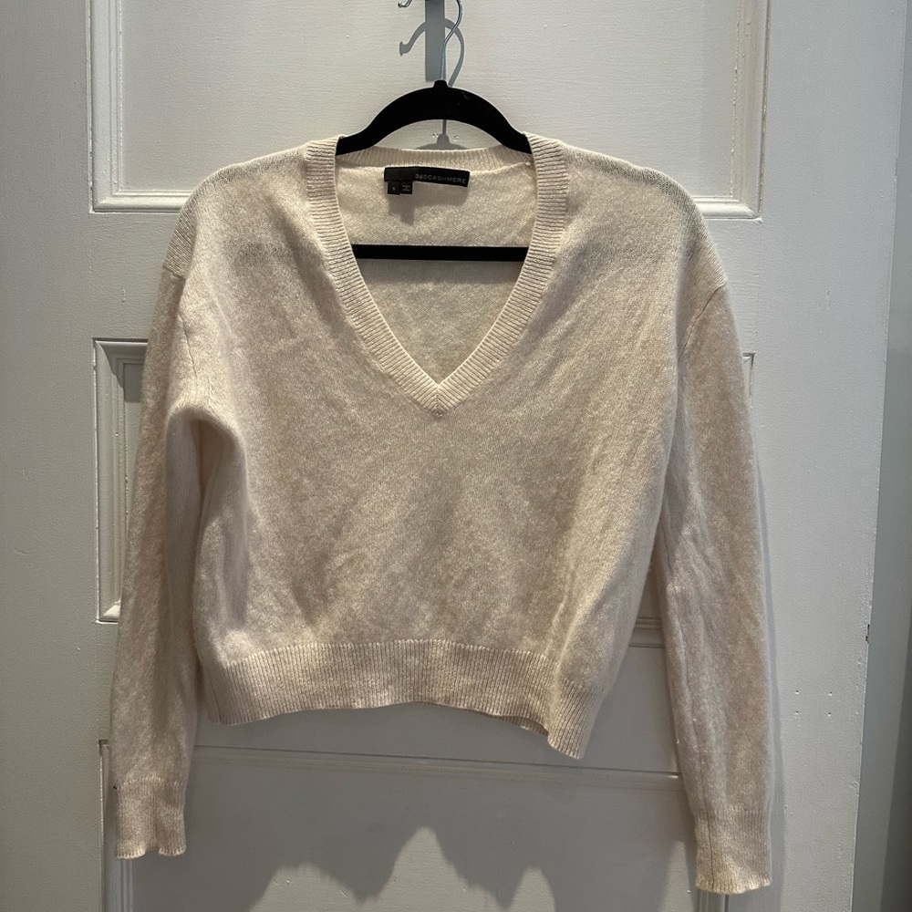 360 Cashmere vneck